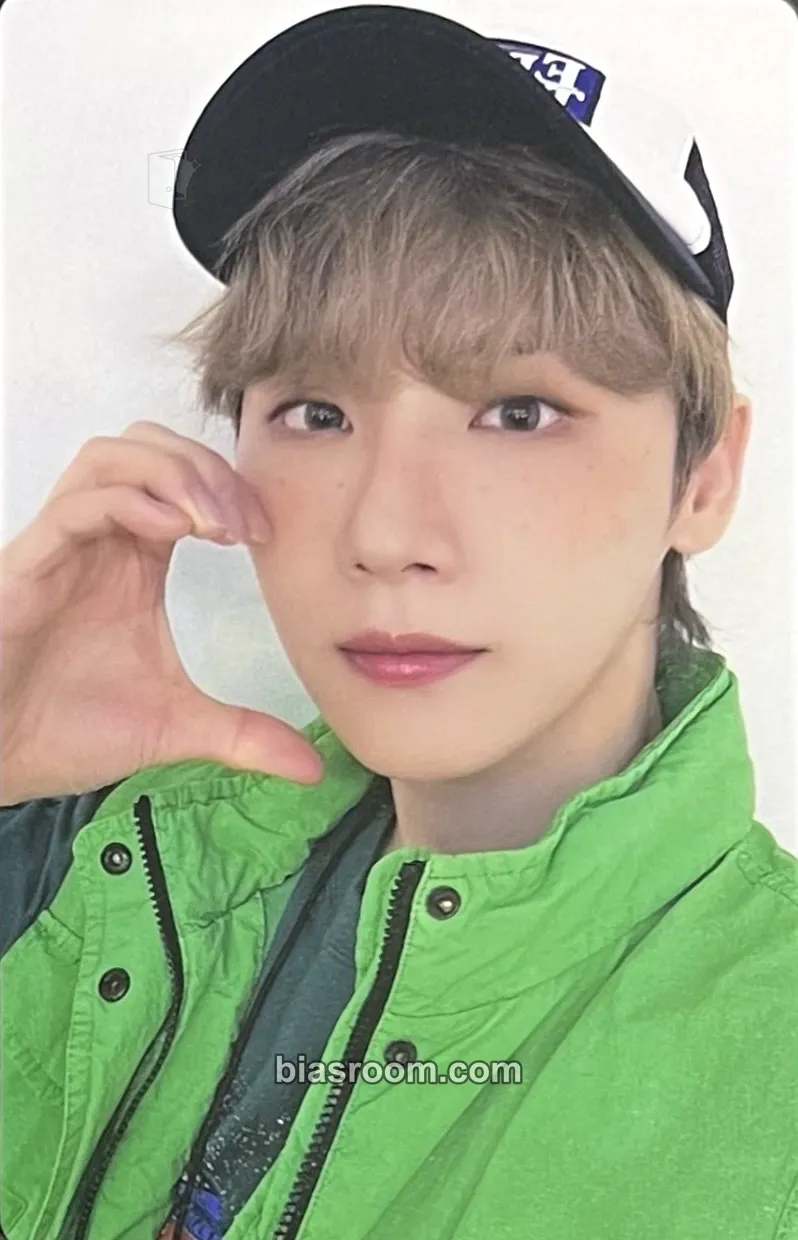 Woong THE FUTURE IS OURS : LOST Photocard - AB6IX - AB6IX K-pop photocard