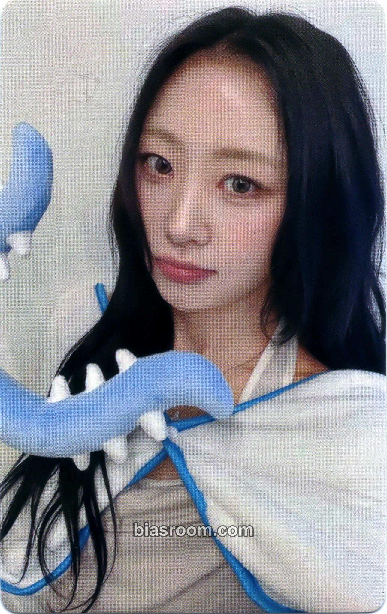 Yves Nail Photocard - Yves - Yves K-pop photocard