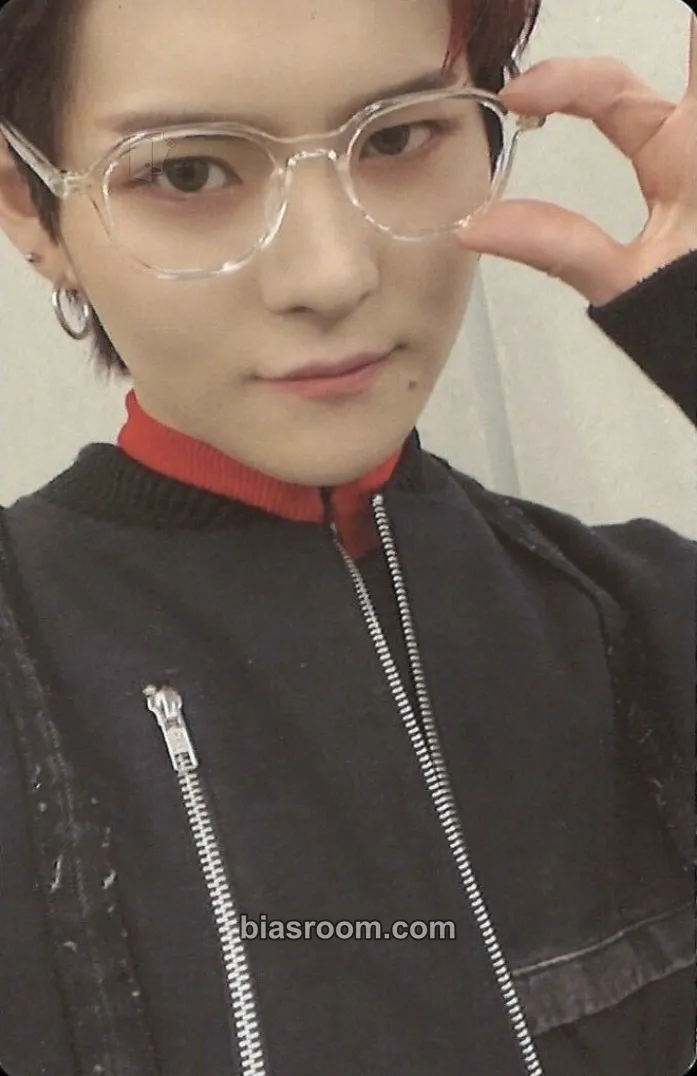 Yoshi THE SECOND STEP : CHAPTER ONE Photocard - TREASURE - TREASURE K-pop photocard