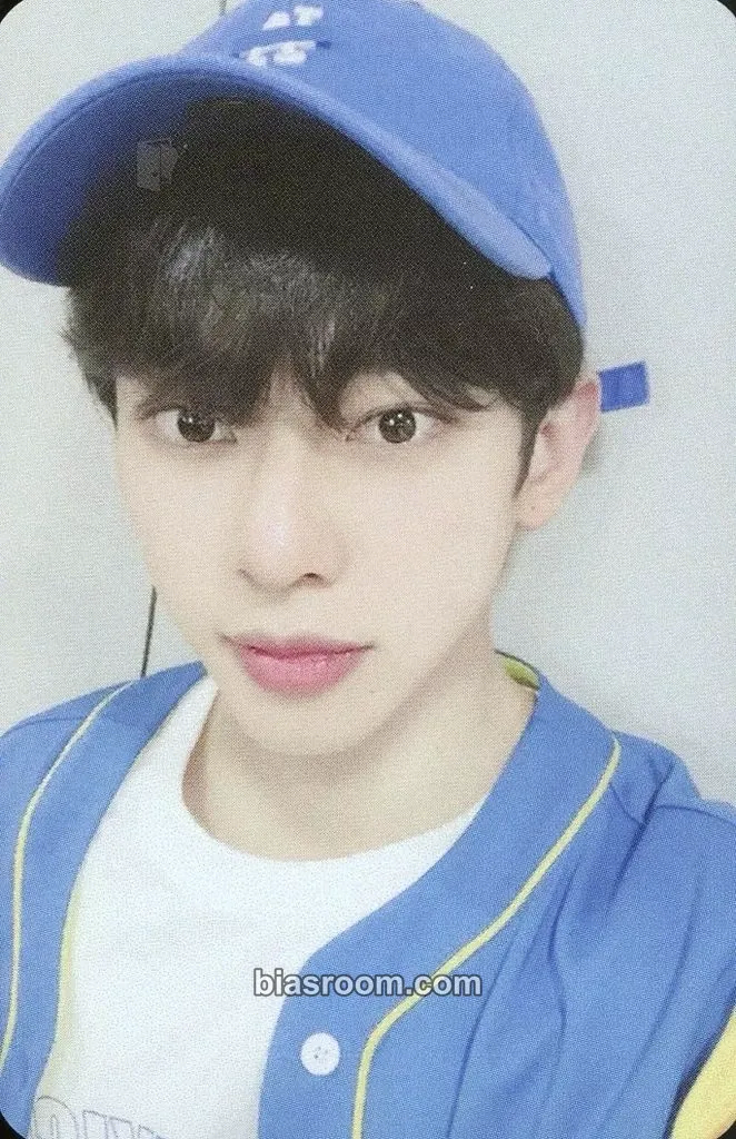 Donghyun VIVID Photocard - AB6IX - AB6IX K-pop photocard