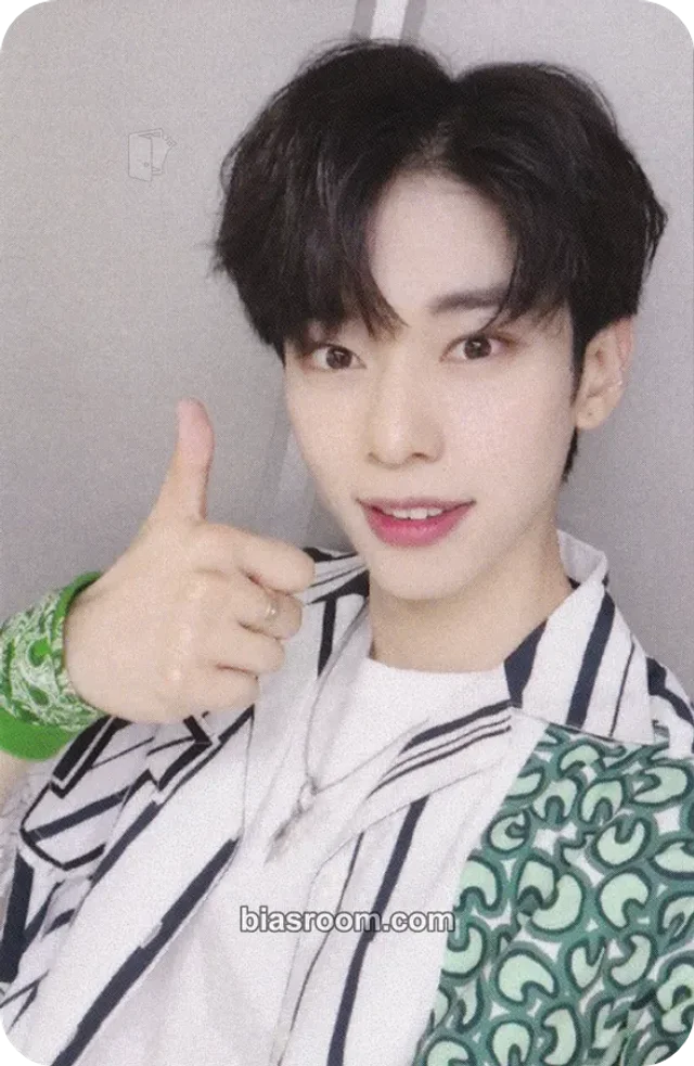 AB6IX - Donghyun - VIVID Album makestar video call/fancall round 3