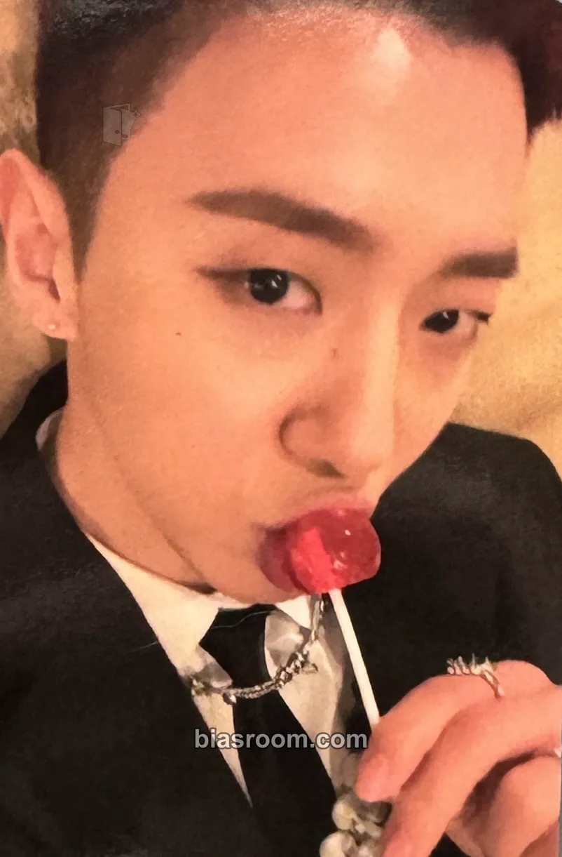 Yongguk 3 (Yongguk Solo) Photocard - BANG&JUNG&YOO&MOON - BANG&JUNG&YOO&MOON K-pop photocard