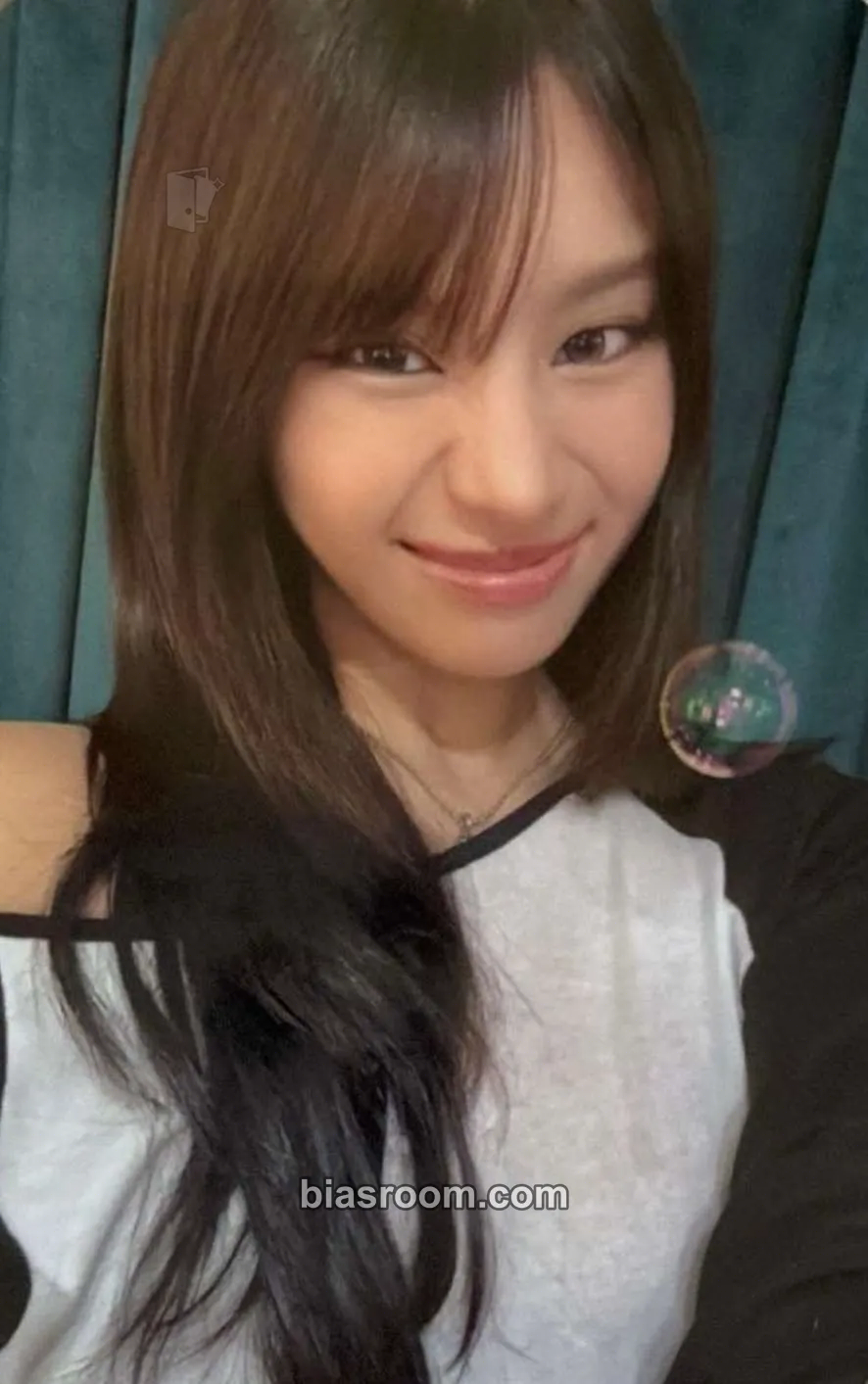 Natty Who Is She Photocard - KISS OF LIFE - KISS OF LIFE K-pop photocard