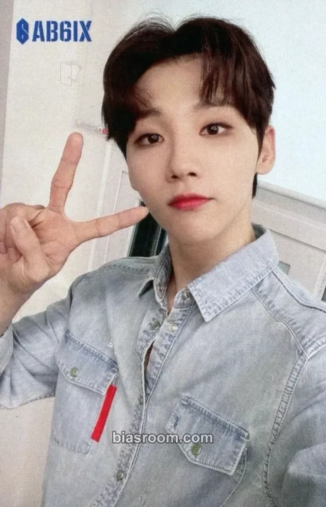 AB6IX - Woong - VIVID Album pob (pre-order benefit) tower records japan