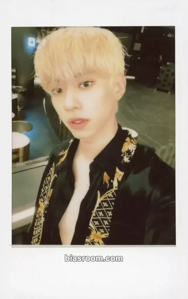 AB6IX - Donghyun - SALUTE Album tower records japan polaroid purchase benefit