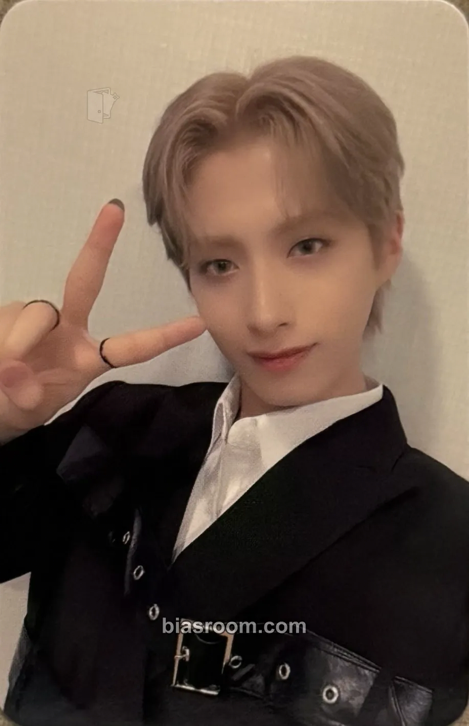 Xion TRICKSTER Photocard - ONEUS - ONEUS K-pop photocard