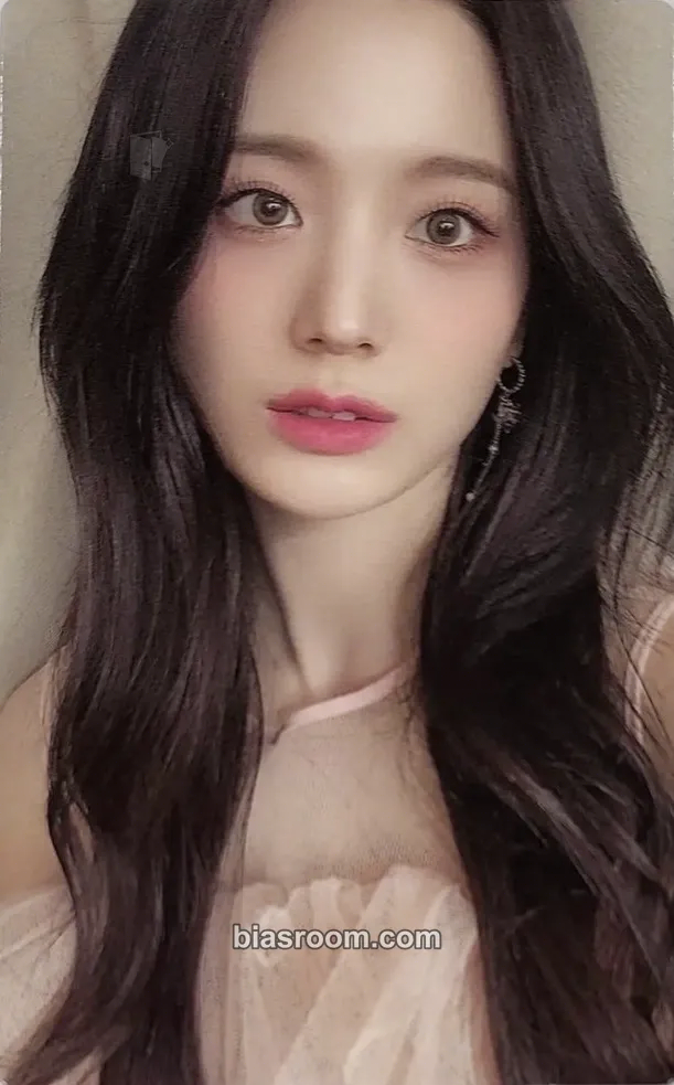 Gyuri From Our Memento Box Photocard - fromis_9 - fromis_9 K-pop photocard