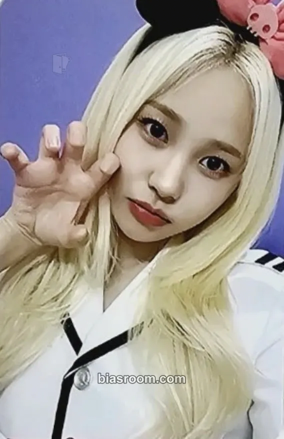 Jihan Bliss Photocard - Weeekly - Weeekly K-pop photocard