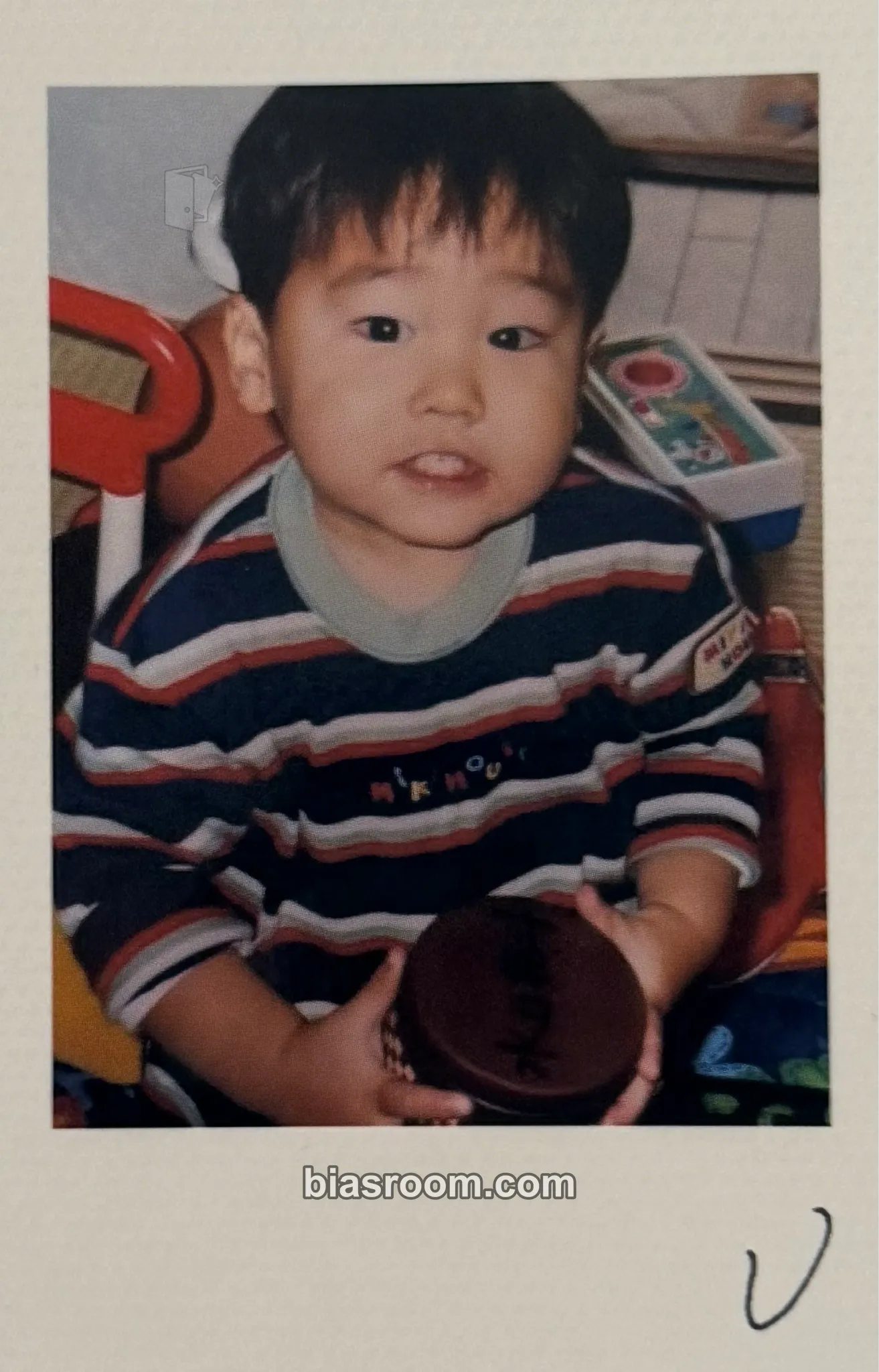 Yuto WE MUST LOVE Photocard - ONF - ONF K-pop photocard