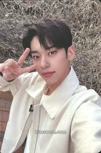 Donghyun MO’ COMPLETE : HAVE A DREAM Photocard - AB6IX - AB6IX K-pop photocard