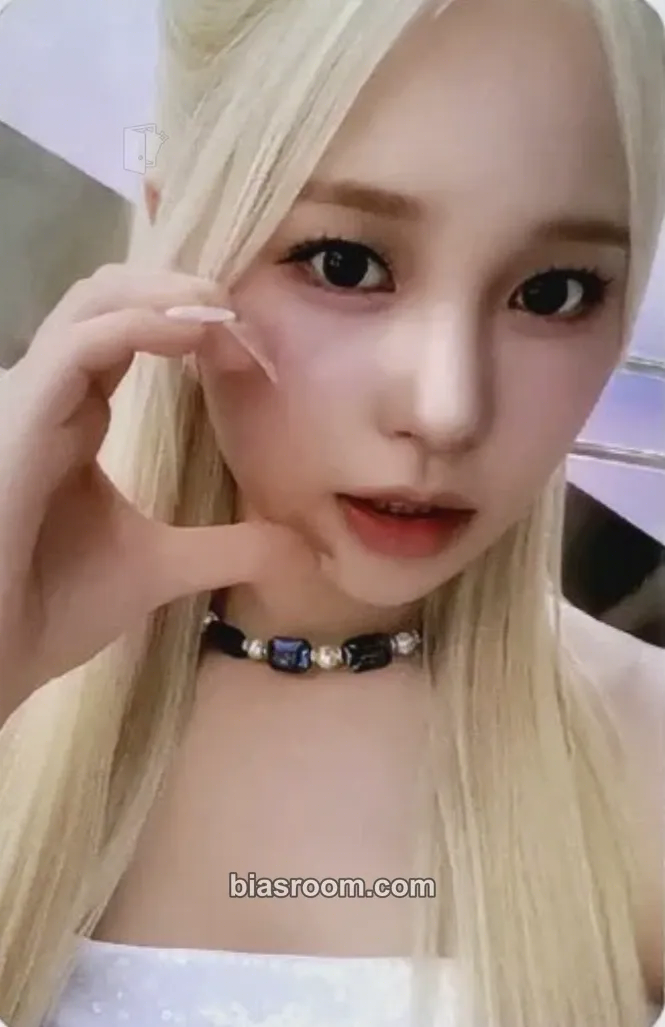 Jihan Bliss Photocard - Weeekly - Weeekly K-pop photocard