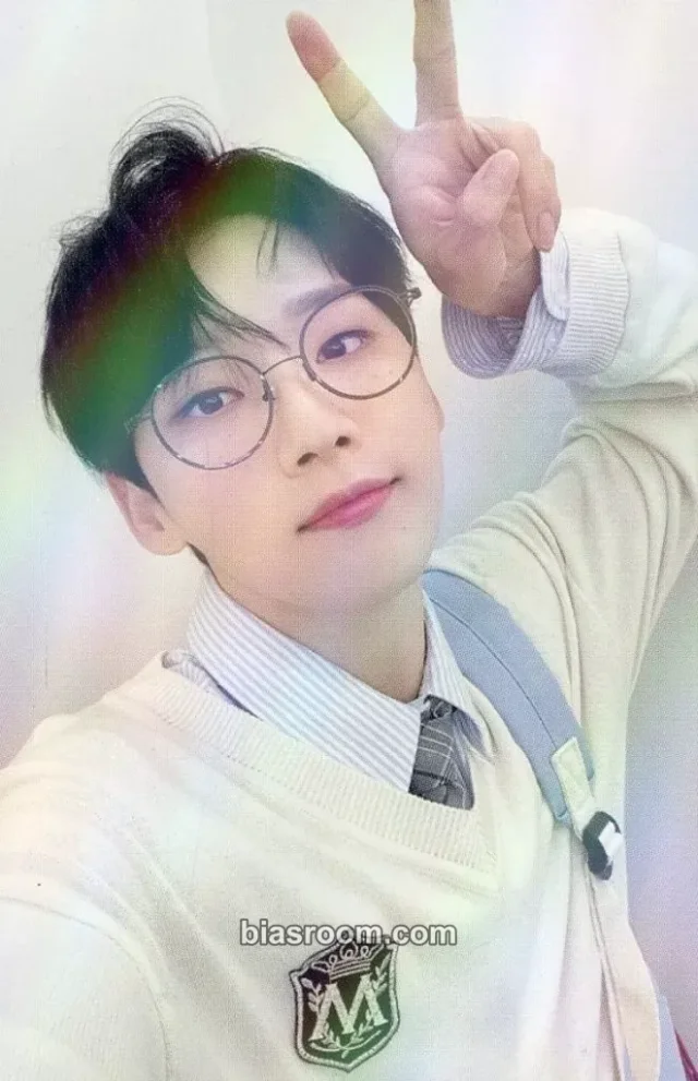 AB6IX - Woong - MO’ COMPLETE Album makestar video call (fancall) holographic (hologram)