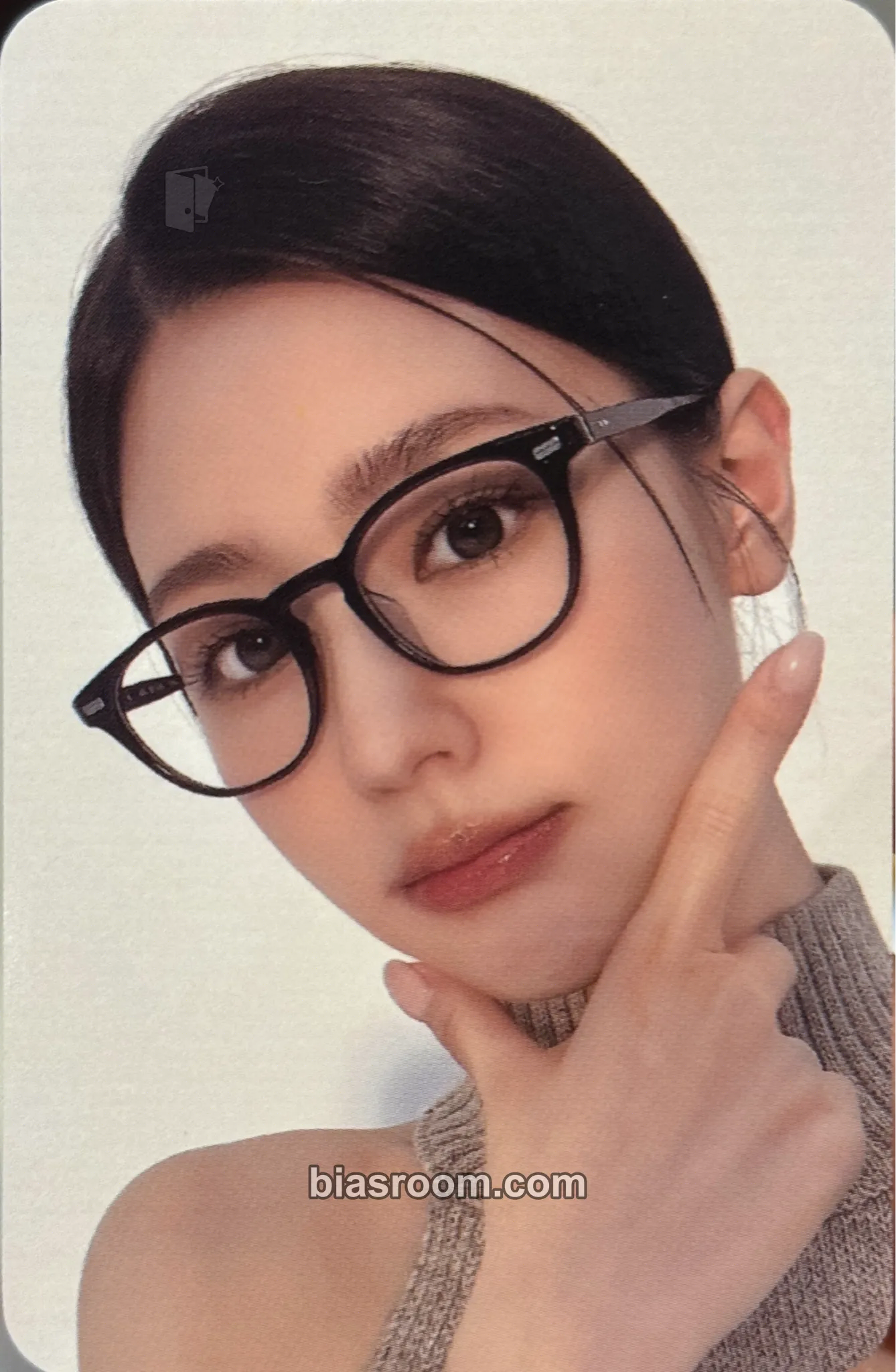 Miyeon Miyeon x One Thing Photocard - i-dle - i-dle K-pop photocard