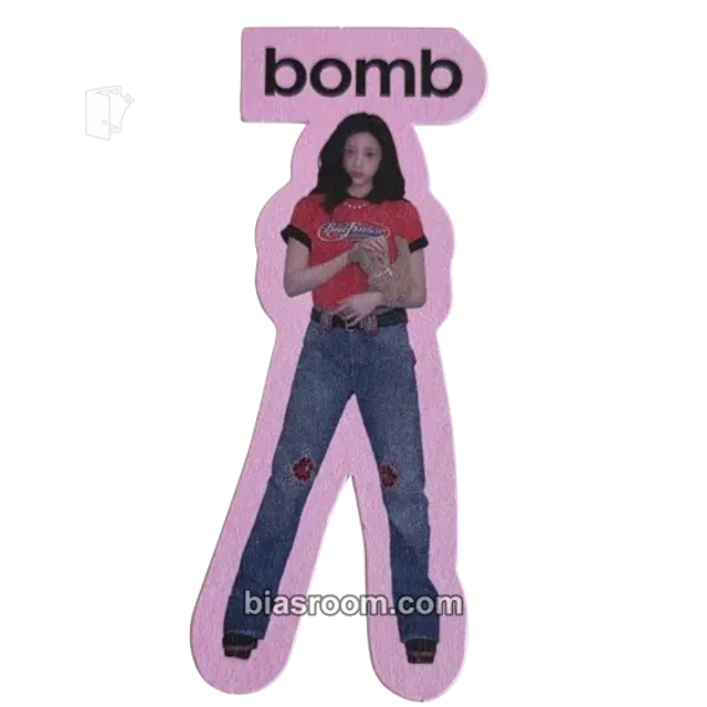 ILLIT - Wonhee - bomb Album album inclusion bookmark gllit version