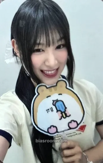 Minami it’s Live <The Fillin’ Live> Photocard - RESCENE - RESCENE K-pop photocard