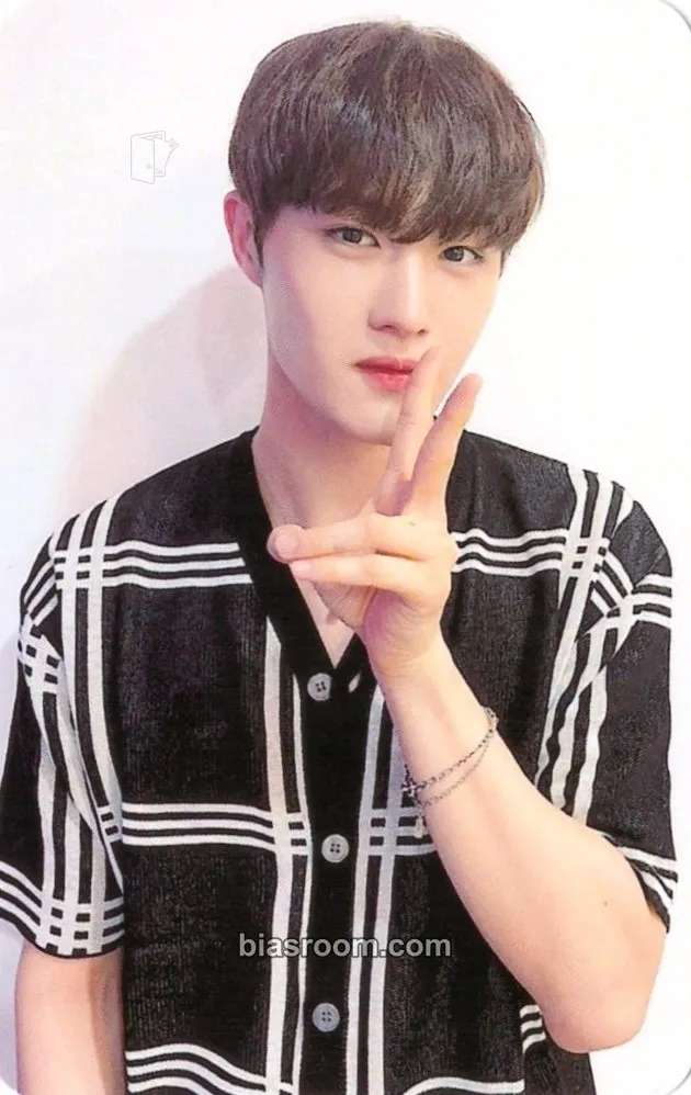 Hyunsuk ‘OK’ Prologue: Be OK Photocard - CIX - CIX K-pop photocard
