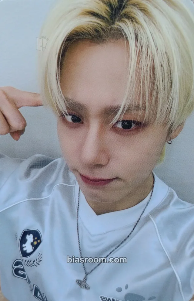 ONEUS - Hwanwoong - 5x Album million music offline round 3