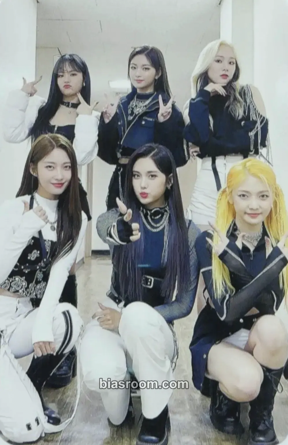 Return of The Girl Photocard - EVERGLOW - EVERGLOW K-pop photocard