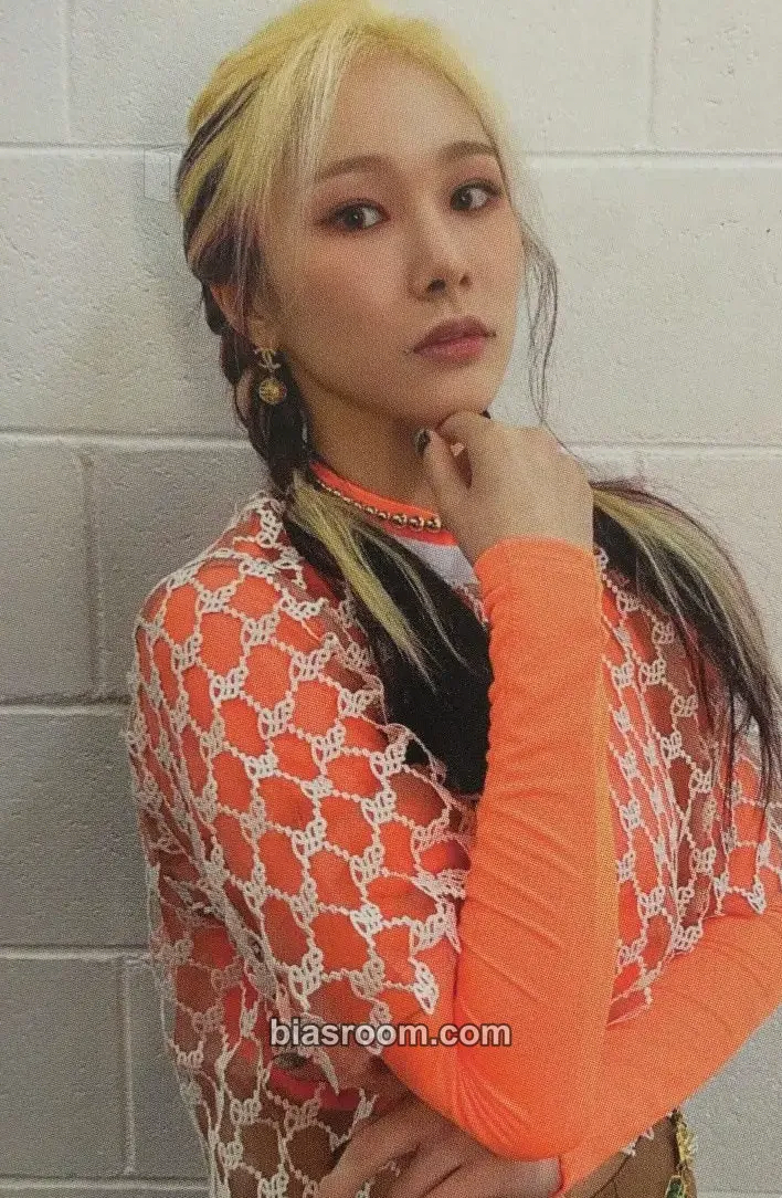 Mia Return of The Girl Photocard - EVERGLOW - EVERGLOW K-pop photocard