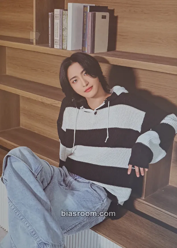 Seonghwa 2024 Fanmeeting - Atiny's Voyage: From A to Z Photocard - ATEEZ - ATEEZ K-pop photocard