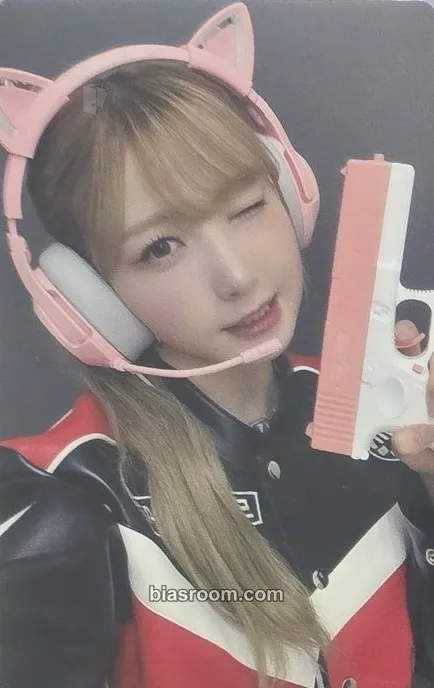 Hitomi &our vibe Photocard - SAY MY NAME - SAY MY NAME K-pop photocard
