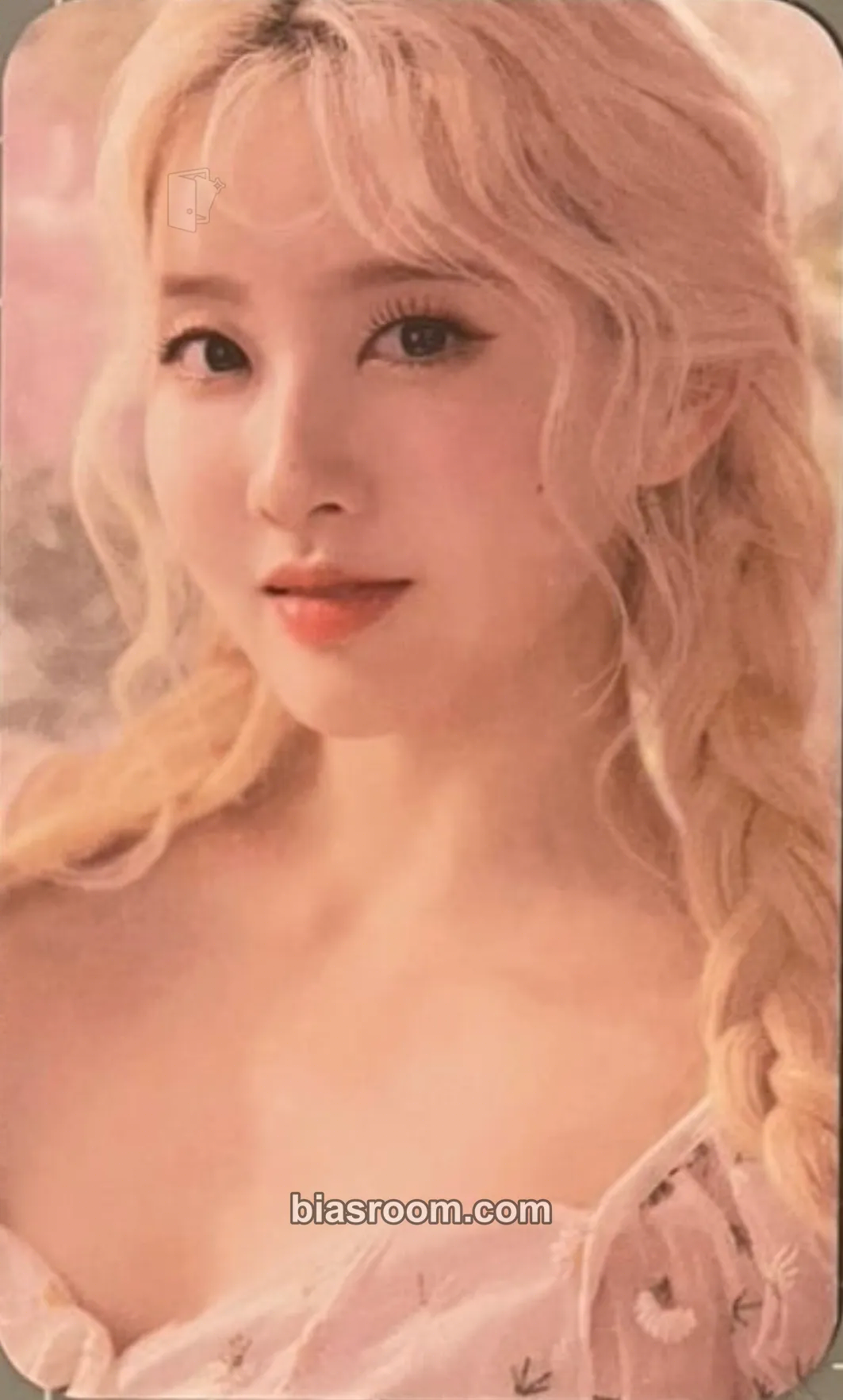 Sieun STAYC x CELLUVER Photocard - STAYC - STAYC K-pop photocard