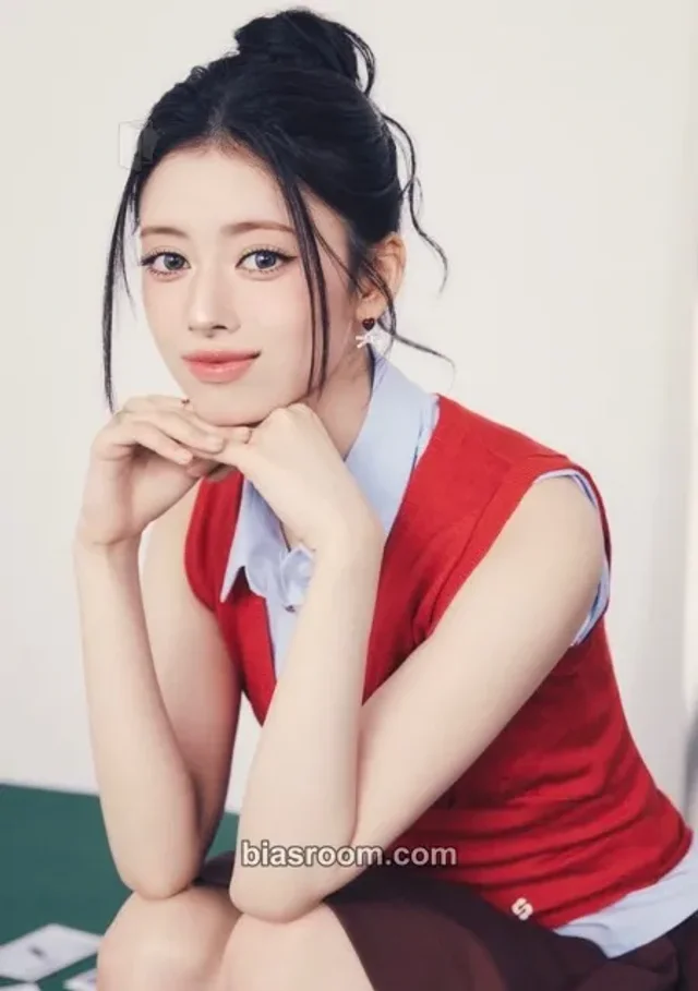 NiziU - Rima - Portfolio Album neowing (cdjapan) purchase benefit postcard