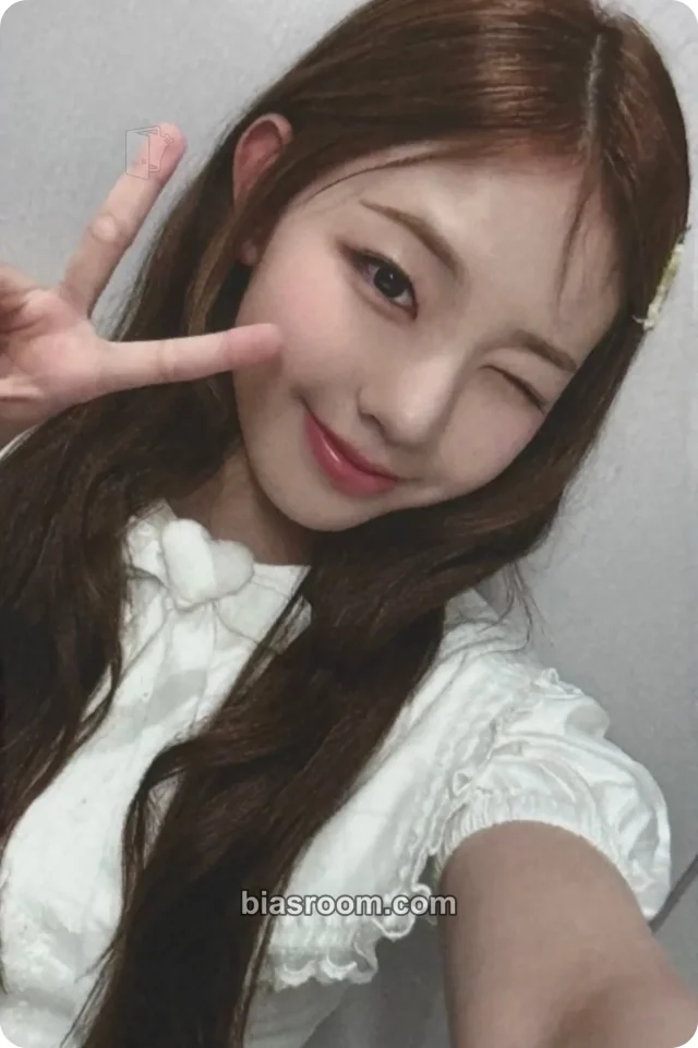 UNIS - Yoona - SWICY Album video call (fancall) musicart (music art) round 1