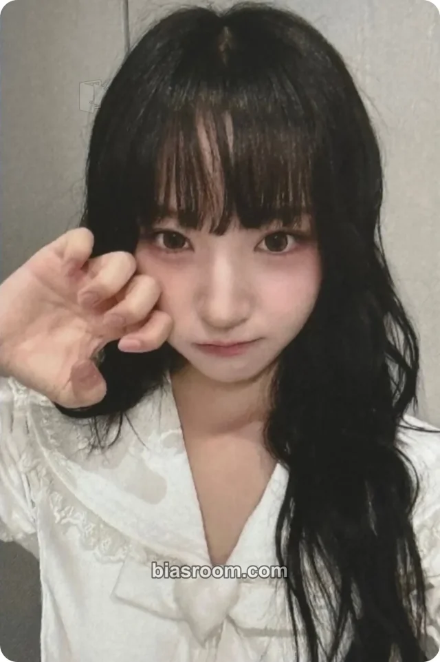 UNIS - Yunha - SWICY Album fansign musicart (music art) round 1