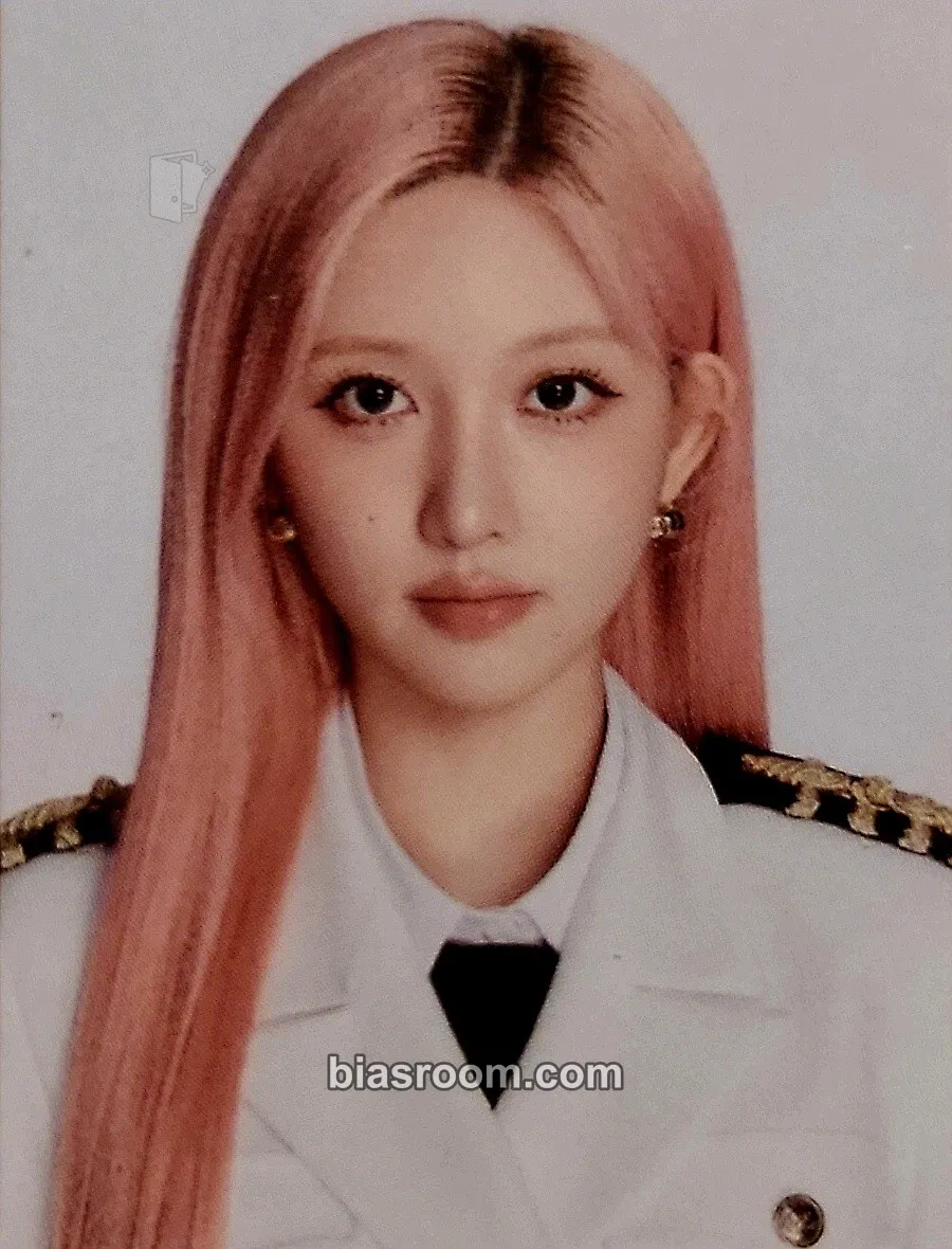 Gaeul 2026 IVE THE 4TH FAN CONCERT〈DIVE into IVE〉 Photocard - IVE - IVE K-pop photocard