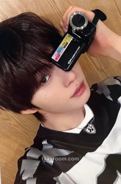 Keiju My First Kick Photocard - KickFlip - KickFlip K-pop photocard