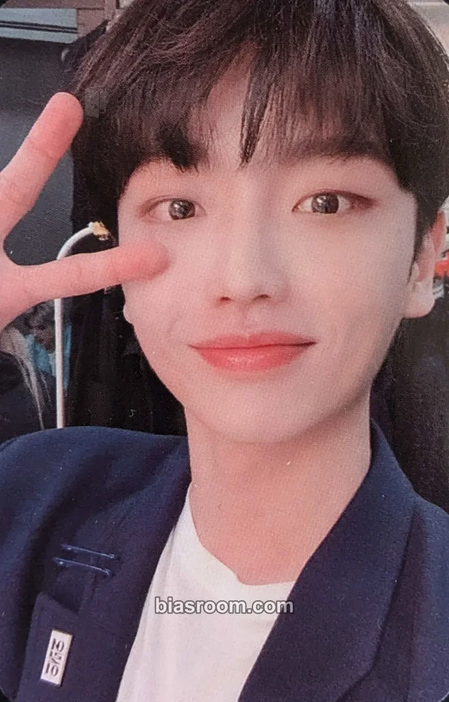 WE IN THE ZONE - Eson - WE IN THE ZONE Album album photocard first press only signature back