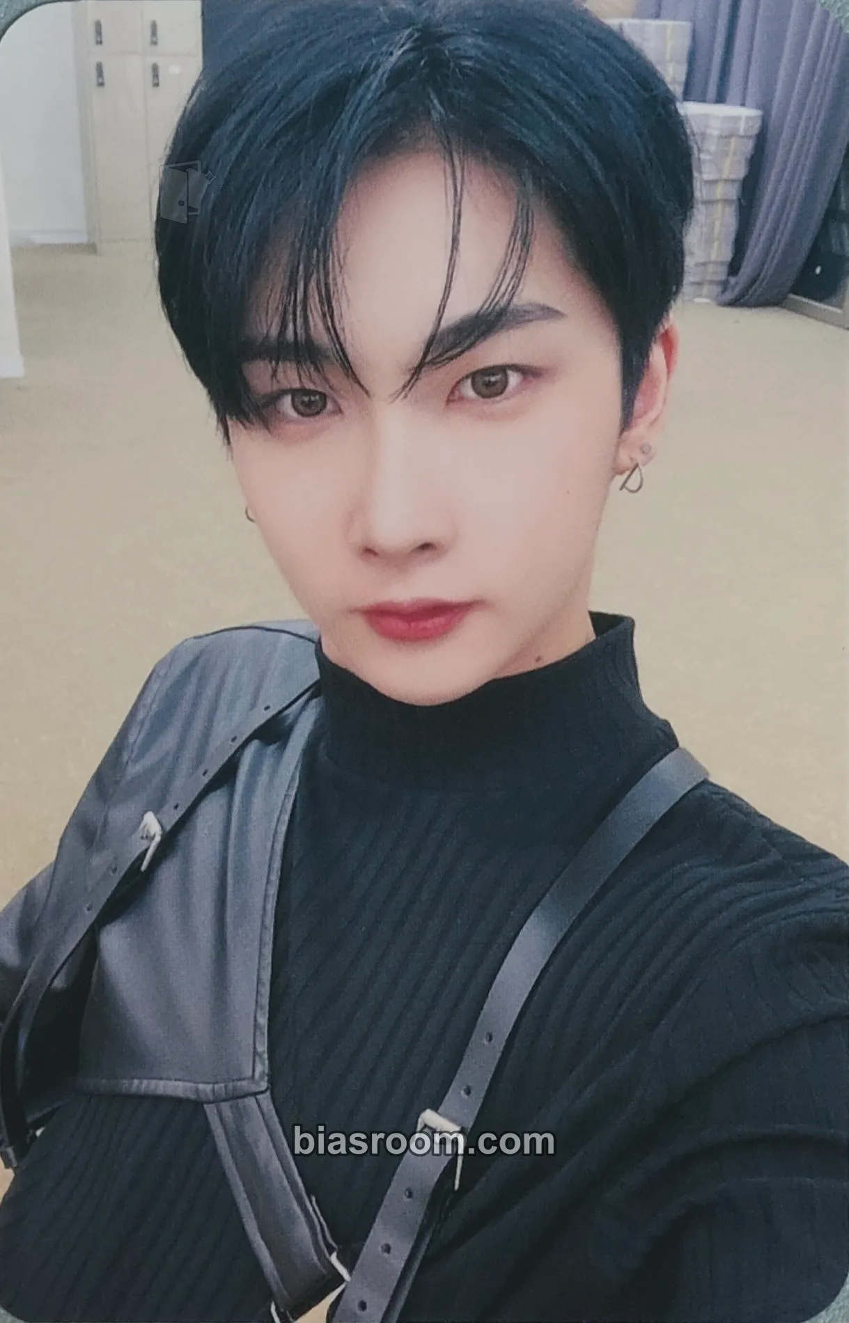 Hoyoung Series 'O' Round 2 : Hole Photocard - VERIVERY - VERIVERY K-pop photocard