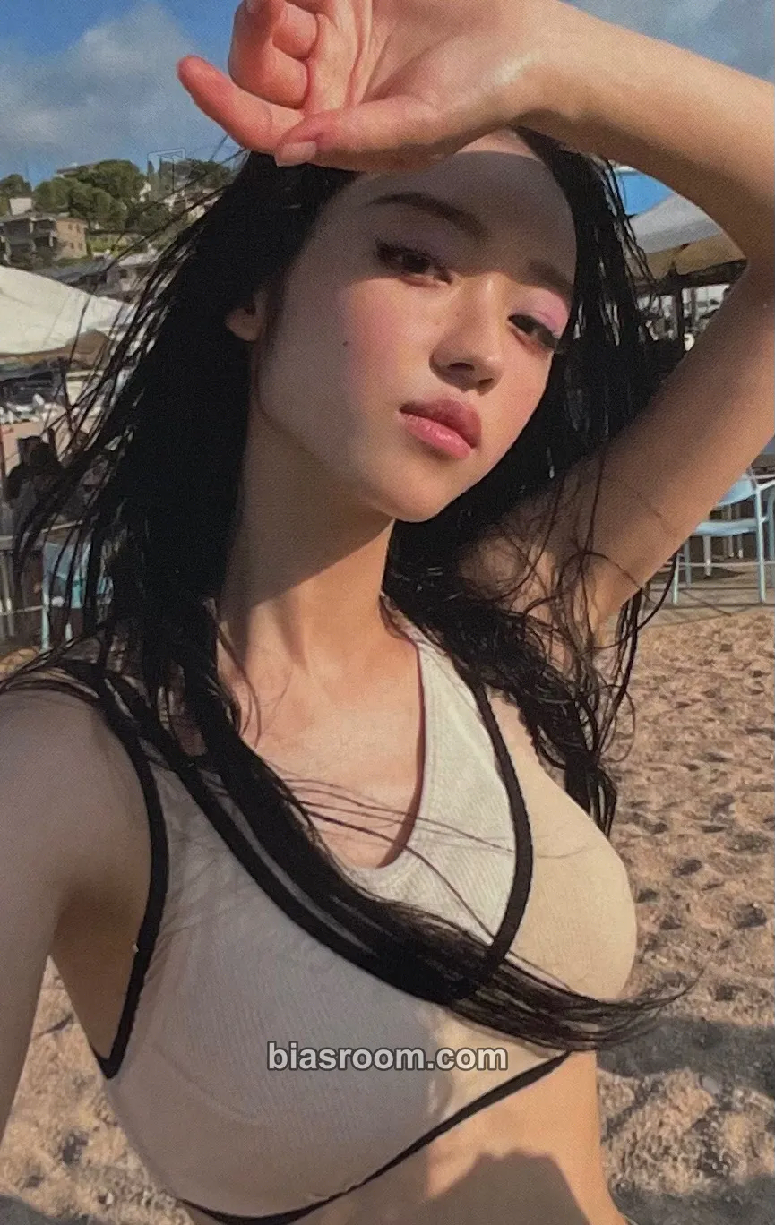 YooA SELFISH Photocard - OH MY GIRL - OH MY GIRL K-pop photocard