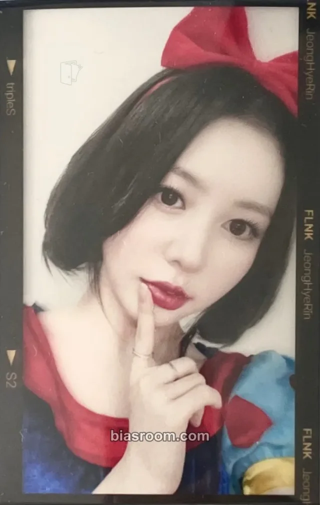 tripleS - Hyerin - Assemble Album video call (fancall) fansign round 2 flnk film card supplemental