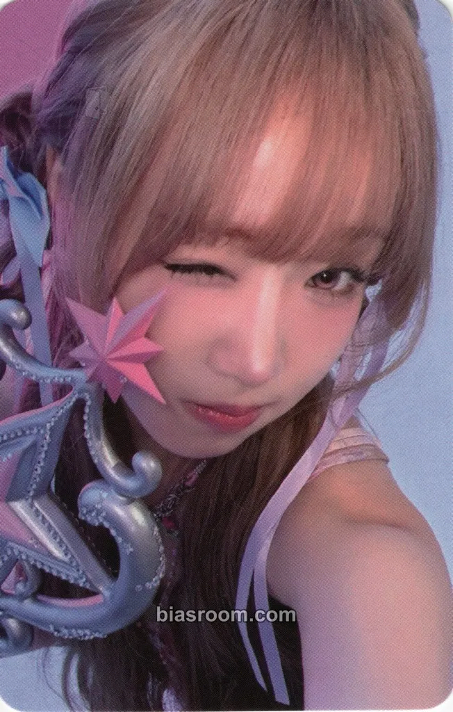 Choi Yoojung Perfect Target Photocard - Choi Yoojung K-pop photocard