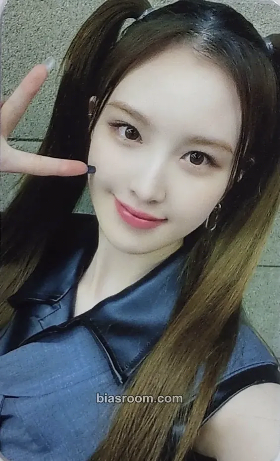 Jaehee Play Game : Awake Photocard - Weeekly - Weeekly K-pop photocard