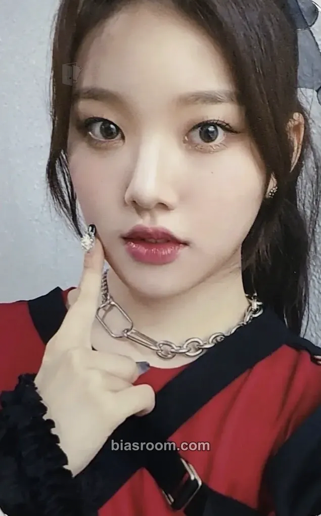 Soojin Play Game : Awake Photocard - Weeekly - Weeekly K-pop photocard