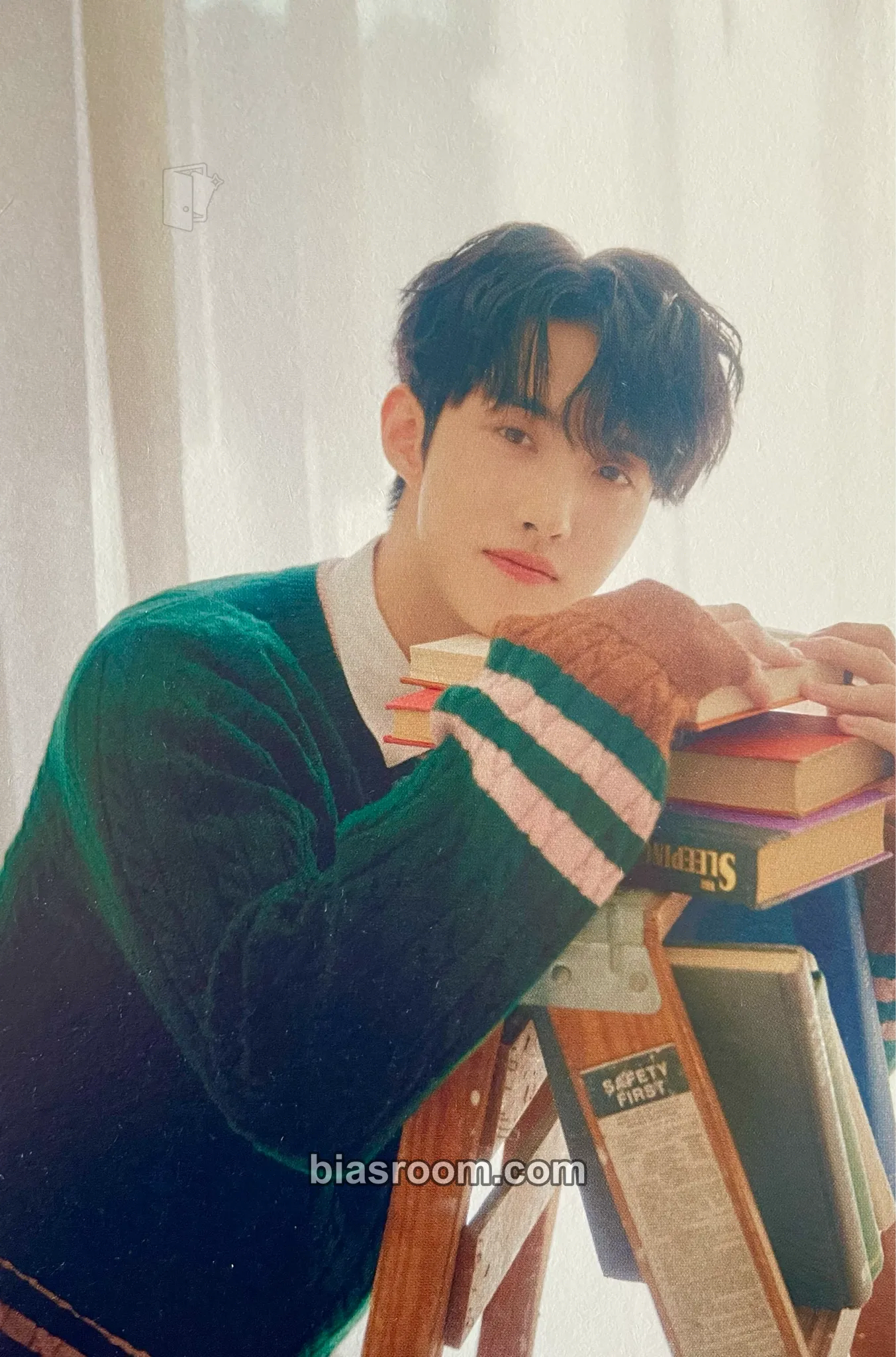 Yeo One 2022 Season's Greetings - Secret Book Club Photocard - PENTAGON - PENTAGON K-pop photocard