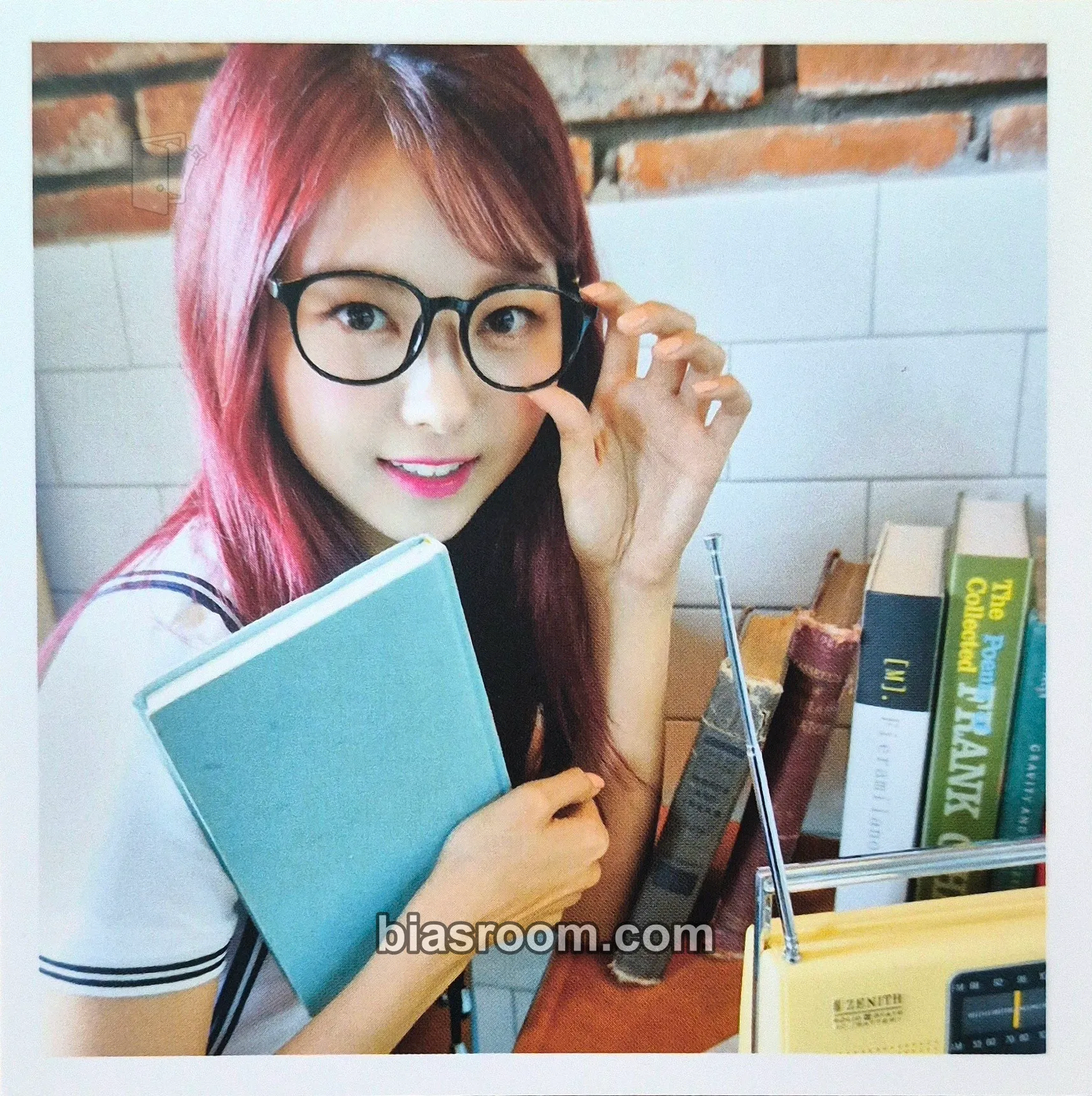Nayoung Schxxl Out Photocard - PRISTIN - PRISTIN K-pop photocard
