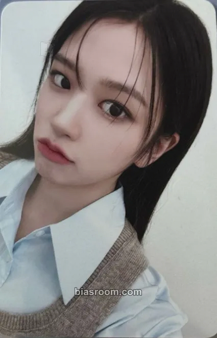 Yujin Yujin x CLIO Photocard - IVE - IVE K-pop photocard