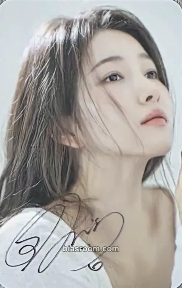 Kim So Won - Sowon - Neovea Other neovea qoo10 purchase benefit autographed