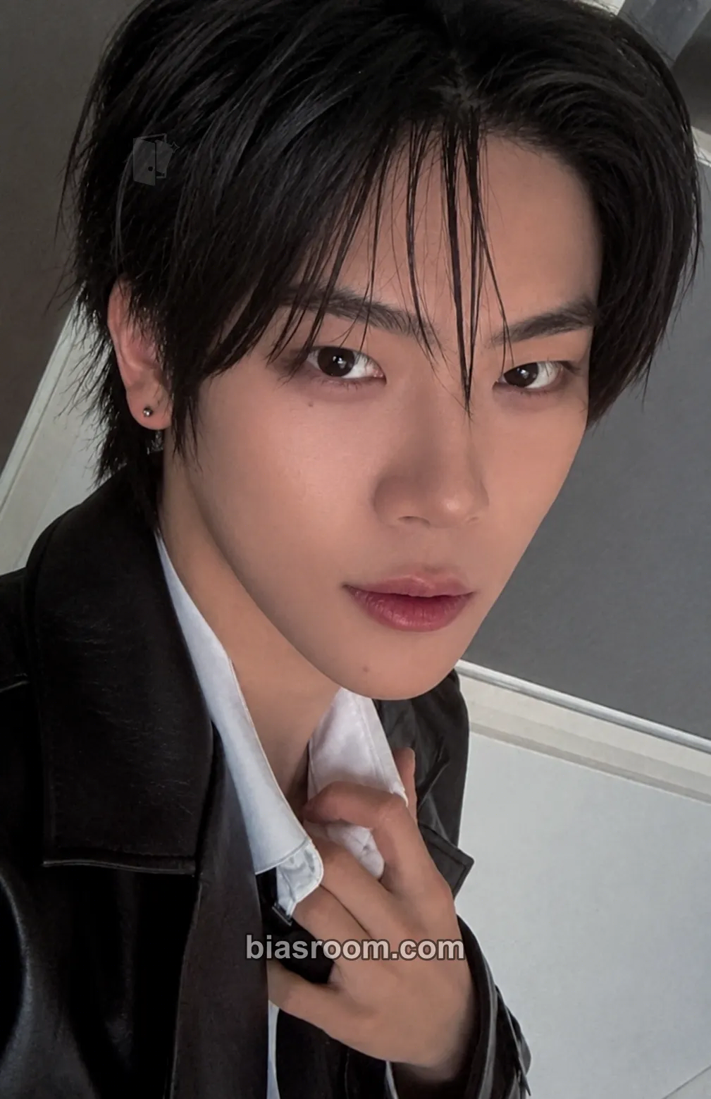 Jang Yeojun OVEREXPOSED Photocard - CLOSE YOUR EYES - CLOSE YOUR EYES K-pop photocard