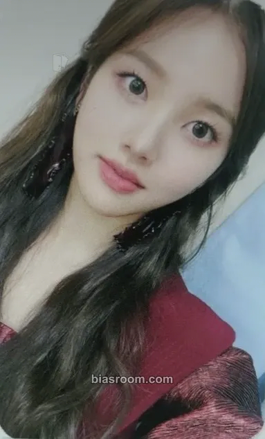 Soojin Play Game : Awake Photocard - Weeekly - Weeekly K-pop photocard