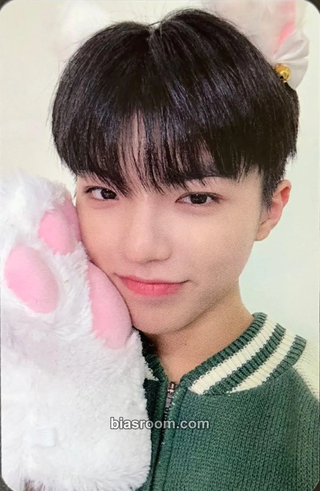 ON:N All Ours Photocard - ALL(H)OURS - ALL(H)OURS K-pop photocard