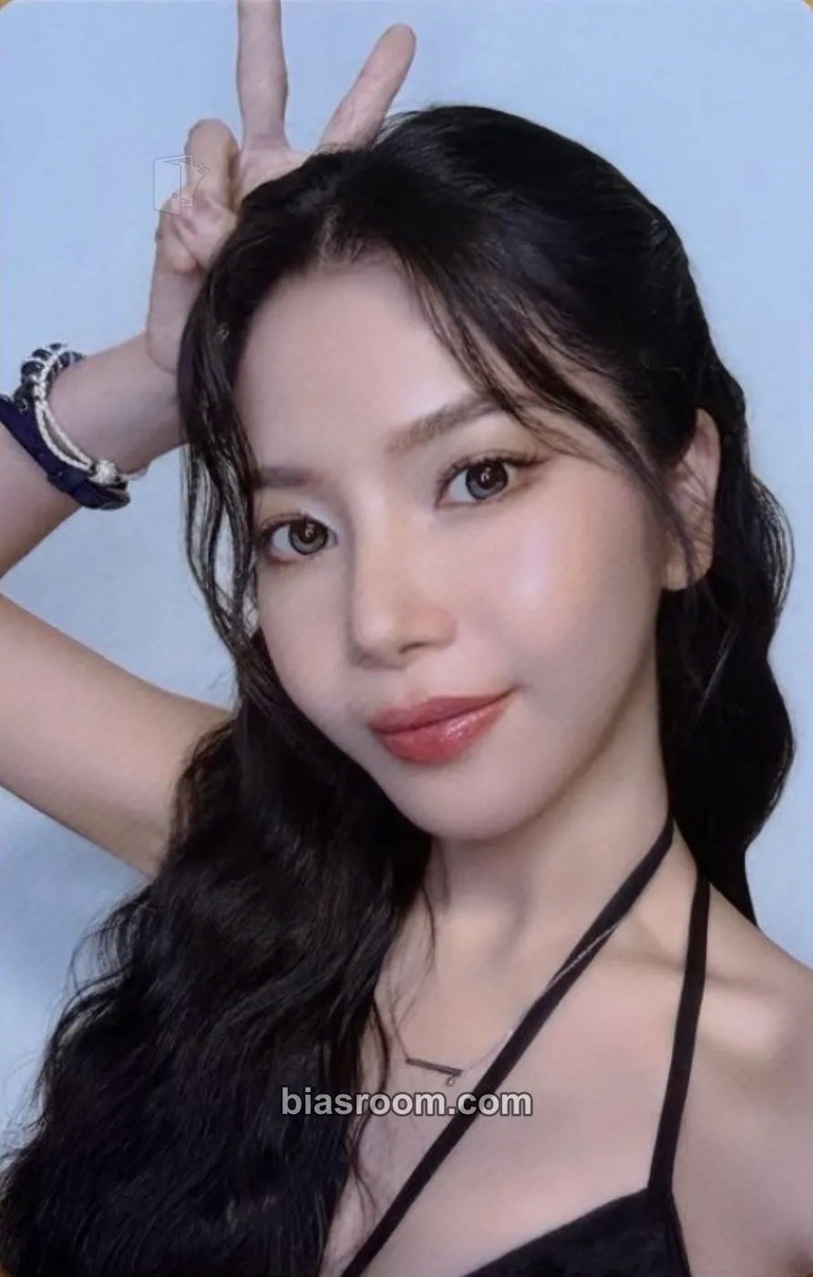Solar 4WARD World Tour Photocard - MAMAMOO - MAMAMOO K-pop photocard