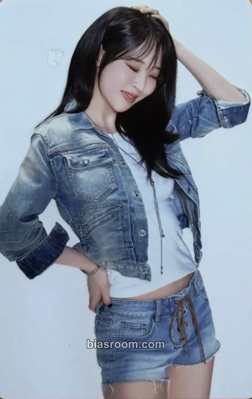 Moonbyul 4WARD World Tour Photocard - MAMAMOO - MAMAMOO K-pop photocard