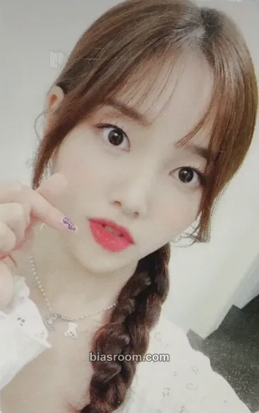 Soojin Play Game : Holiday Photocard - Weeekly - Weeekly K-pop photocard
