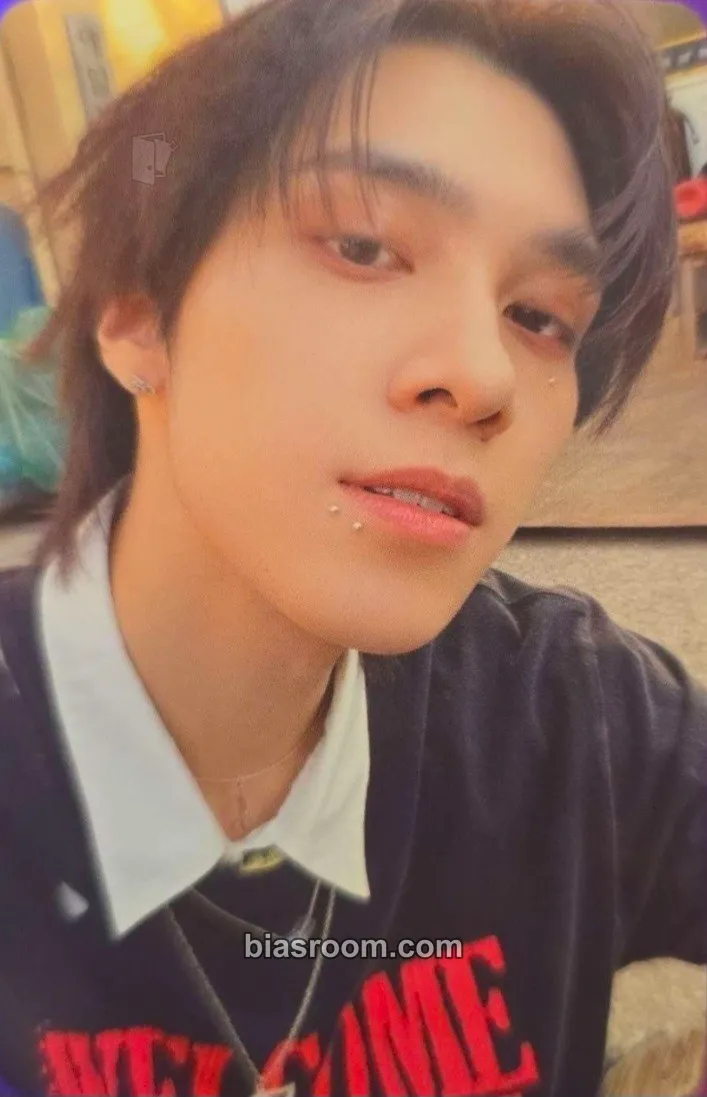 Hendery On My Youth Photocard - WayV - WayV K-pop photocard