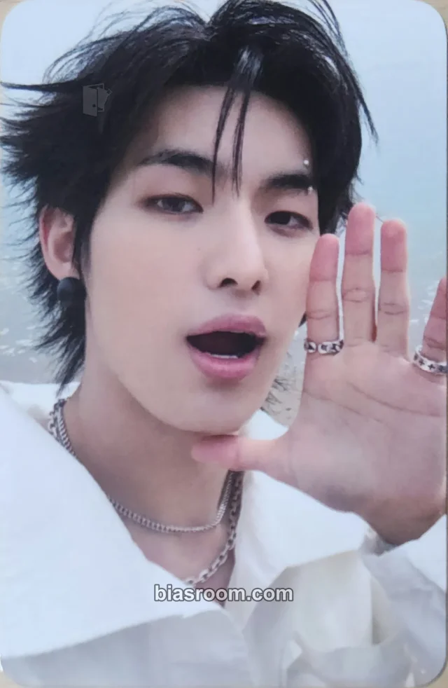 82Major - Yechan - FEELM Album everline trading card